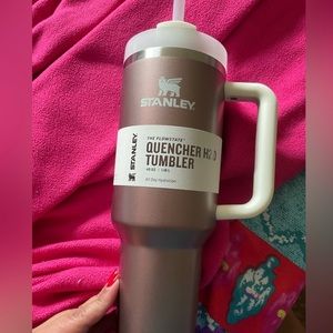 Stanley rose quartz glow